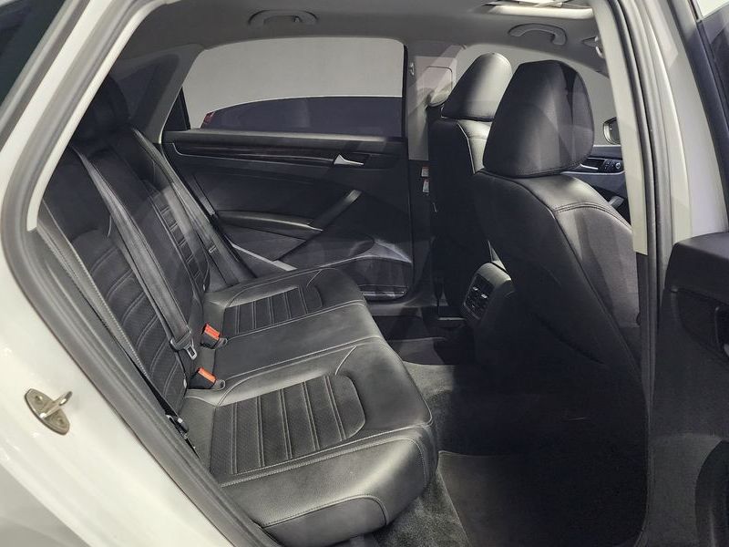 2015 Volkswagen Passat 1.8 TSI B7 photo 12