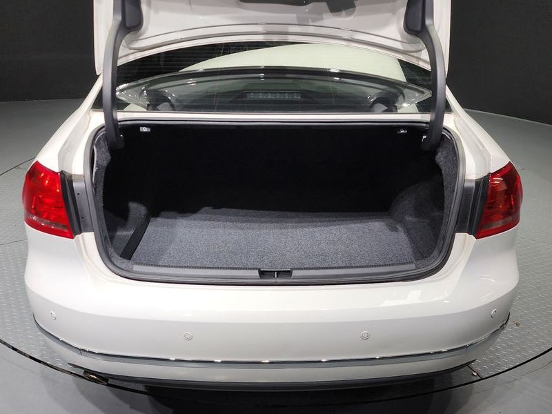 2015 Volkswagen Passat 1.8 TSI B7 photo 20
