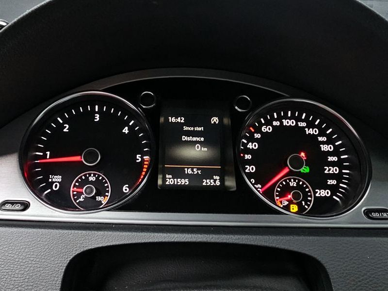 2015 Volkswagen New CC 2.0 TDI BlueMotion 4MOTION photo 8