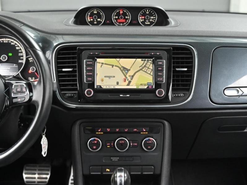 2013 Volkswagen Beetle 2.0 TDI Premium 3rd photo 14