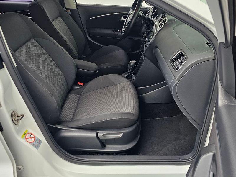 2015 Volkswagen Polo 1.4 TDI R-Line 5th photo 10