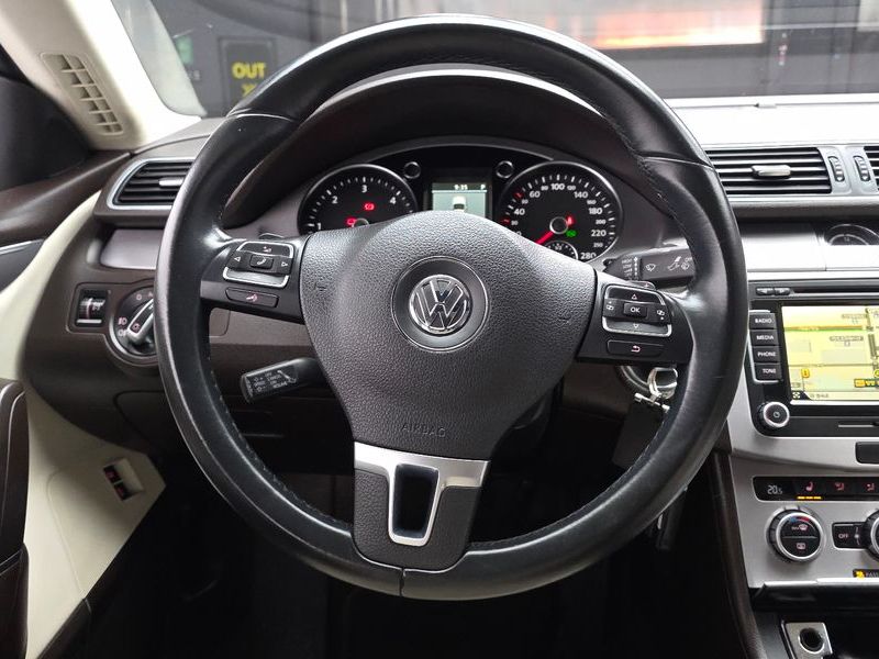2013 Volkswagen New CC 2.0 TDI BlueMotion photo 13