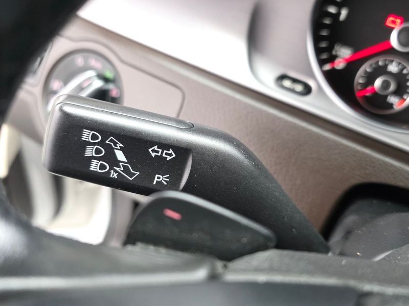 2013 Volkswagen New CC 2.0 TDI BlueMotion photo 17