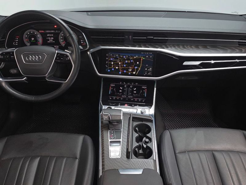 2022 Audi A6 45 TFSI Quattro Premium photo 7