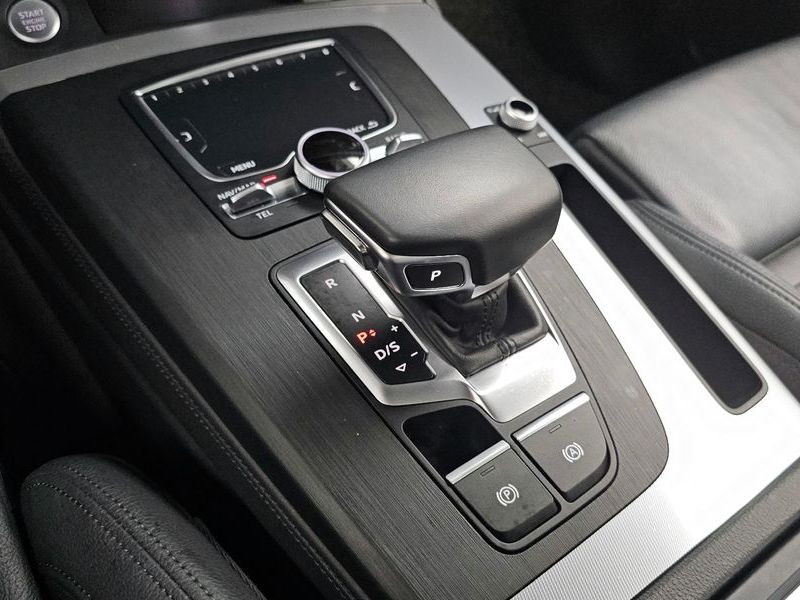 2020 Audi Q5 50 TDI Quattro Premium photo 9