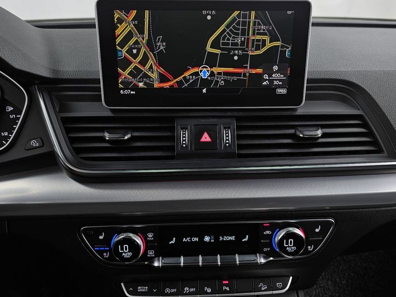 2020 Audi Q5 50 TDI Quattro Premium photo 14