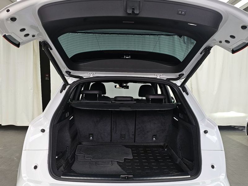 2020 Audi Q5 50 TDI Quattro Premium photo 20