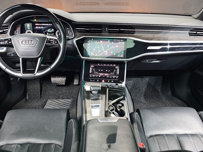 2021 Audi A7 55 TFSI Quattro Premium photo 7