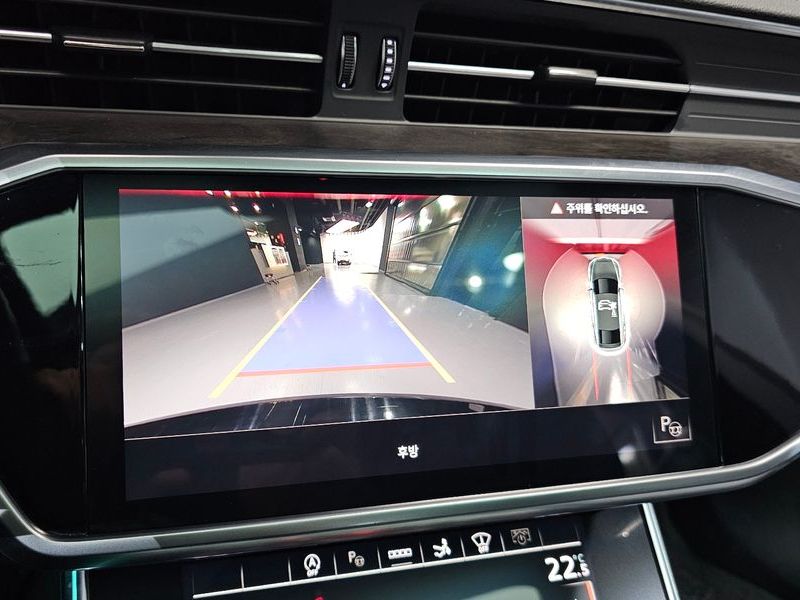 2021 Audi A7 55 TFSI Quattro Premium photo 15