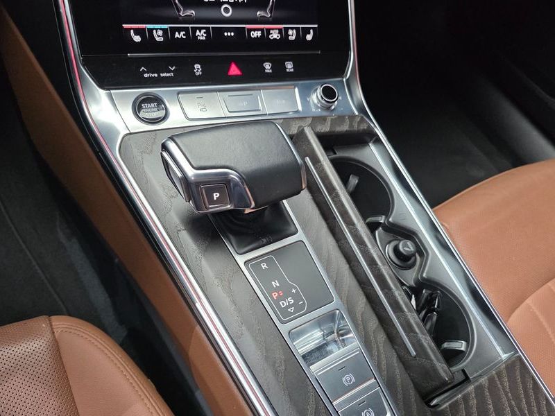 2022 Audi A6 45 TFSI Premium photo 9