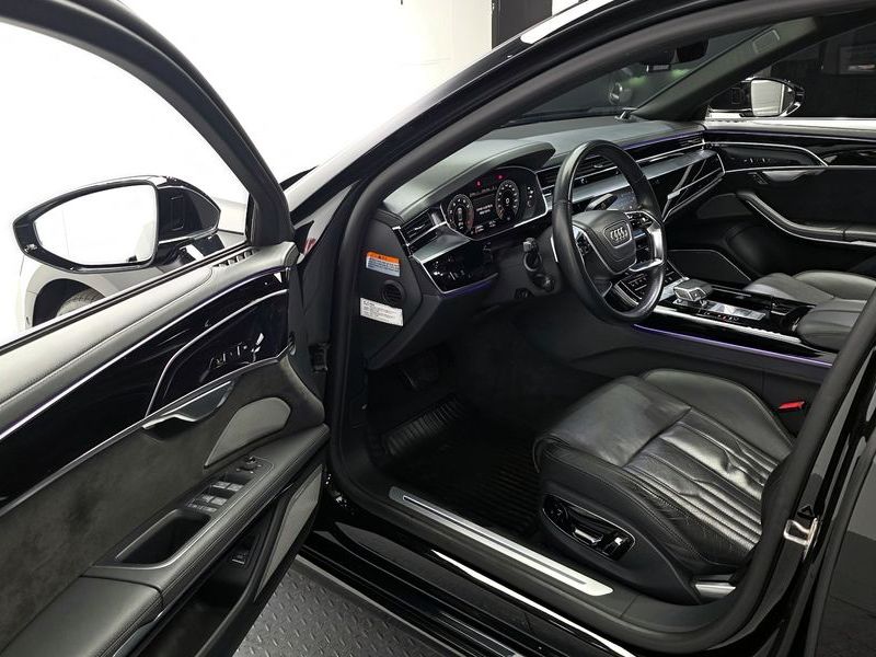 2021 Audi A8 55 TFSI Quattro LWB photo 10