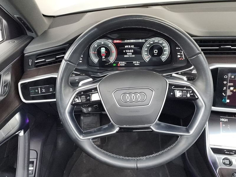2023 Audi A6 45 TDI Quattro Premium photo 13