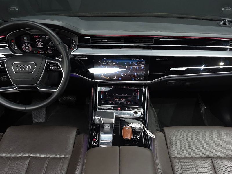 2021 Audi A8 55 TFSI Quattro LWB photo 7