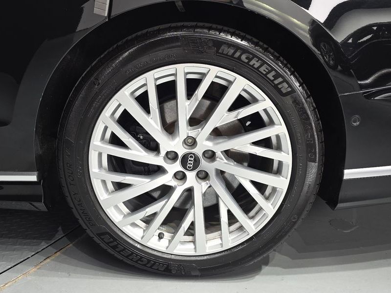 2021 Audi A8 55 TFSI Quattro LWB photo 21