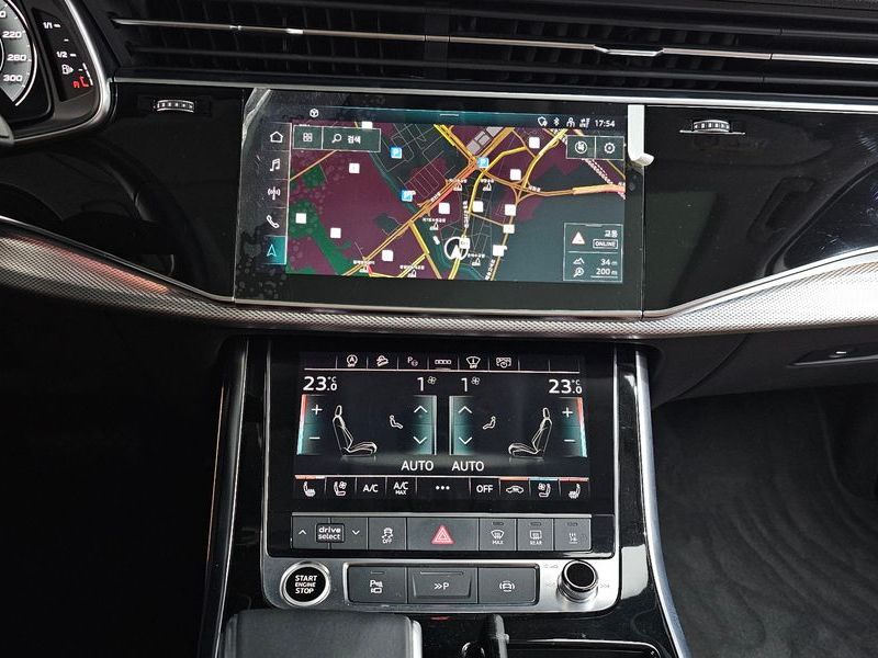 2021 Audi Q7 45 TDI Quattro photo 14