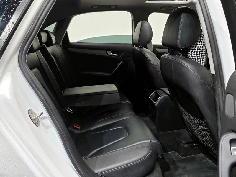 2015 Audi A4 35 TDI Quattro Dynamic B8 photo 12