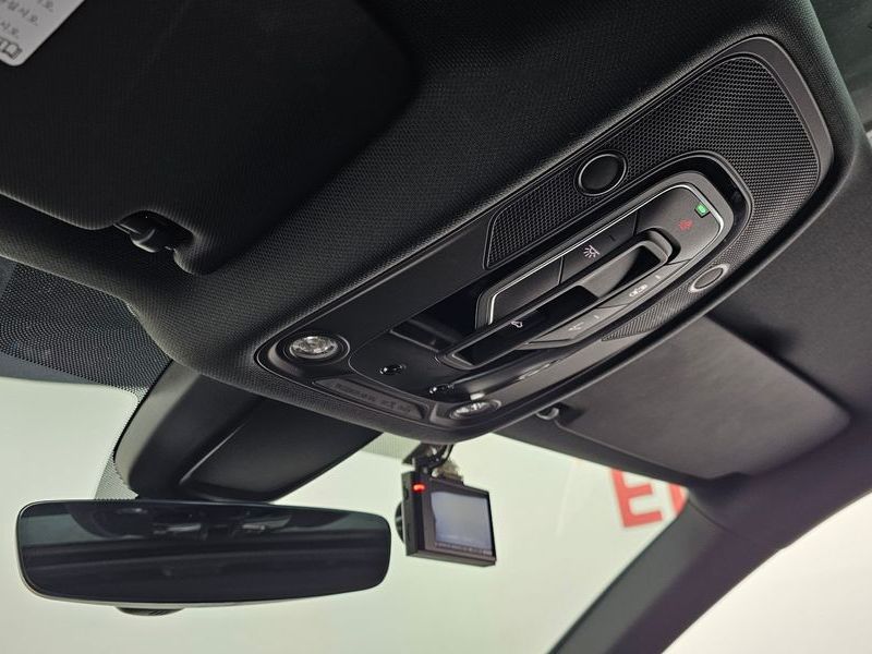 2019 Audi A4 40 TFSI Premium photo 17