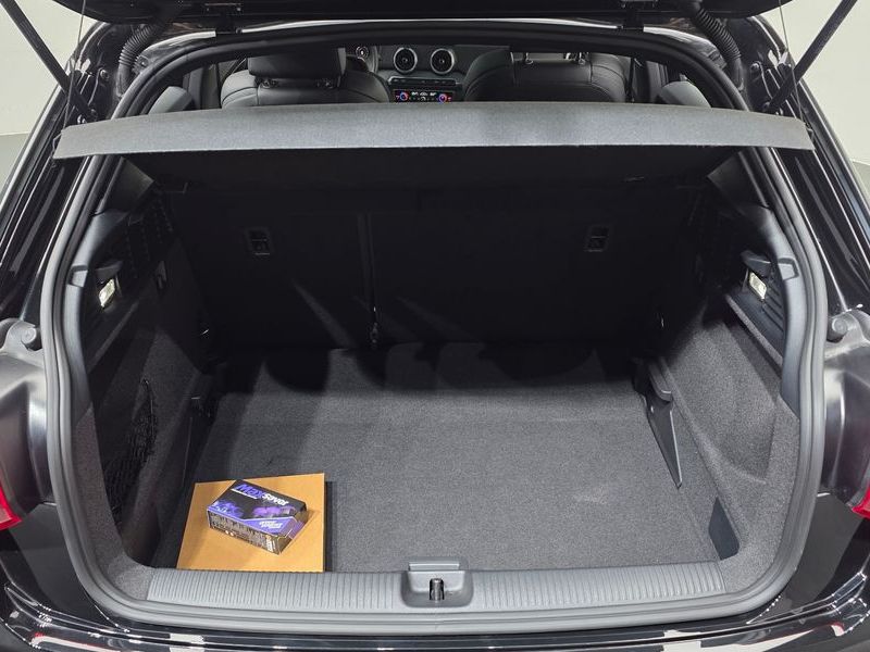 2023 Audi Q2 35 TDI Premium photo 20