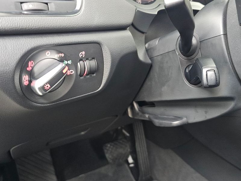 2014 Audi Q3 2.0 TDI Quattro Dynamic 8U photo 17