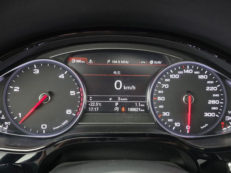 2015 Audi A8 50 TDI Quattro LWB D4 photo 8