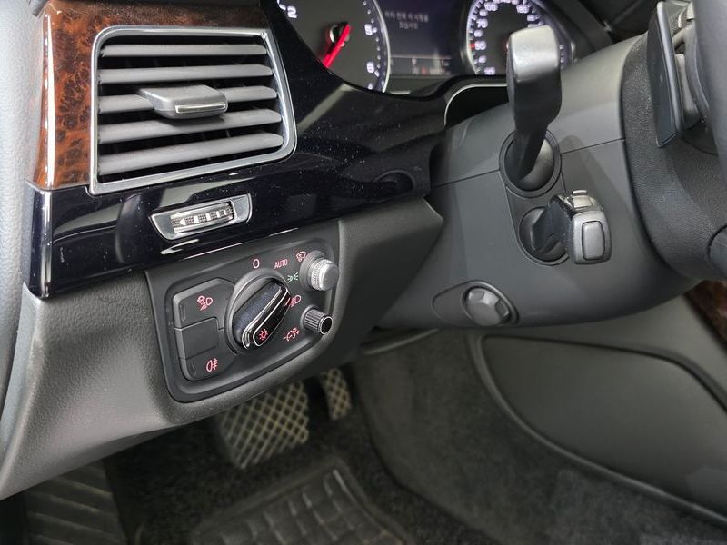 2015 Audi A8 50 TDI Quattro LWB D4 photo 16