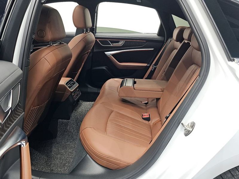 2023 Audi A6 40 TDI Quattro Premium photo 12