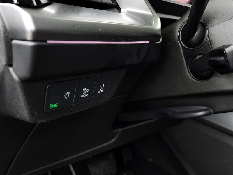 2023 Audi e-tron 40 Premium photo 16