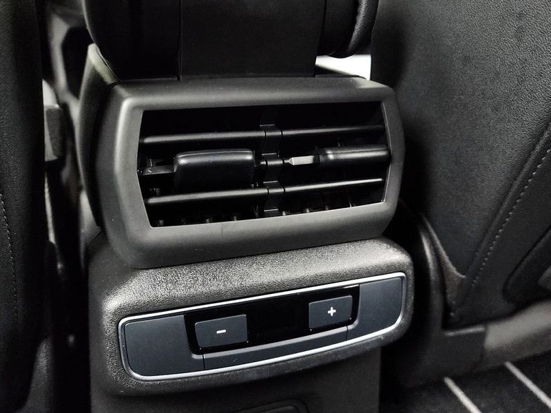 2023 Audi e-tron 40 Premium photo 19