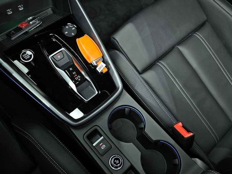 2025 Audi A3 40 TFSI Premium photo 9