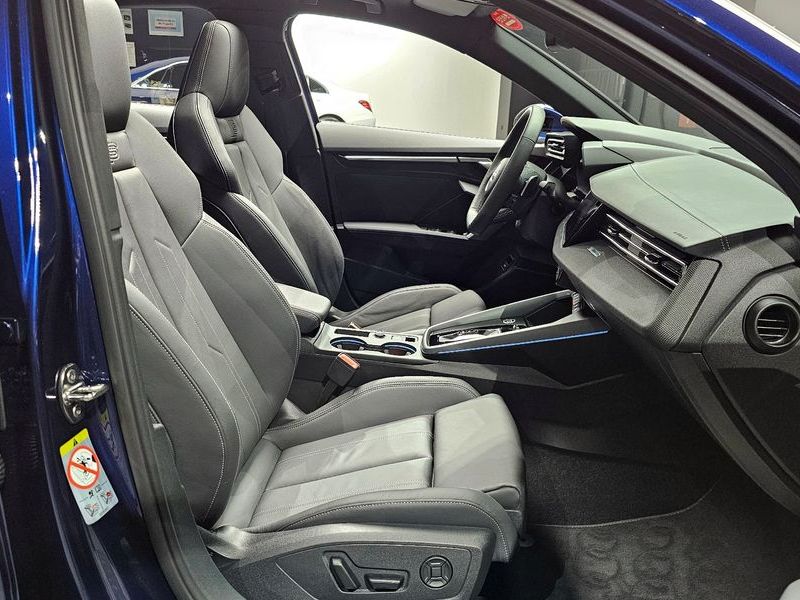 2025 Audi A3 40 TFSI Premium photo 10