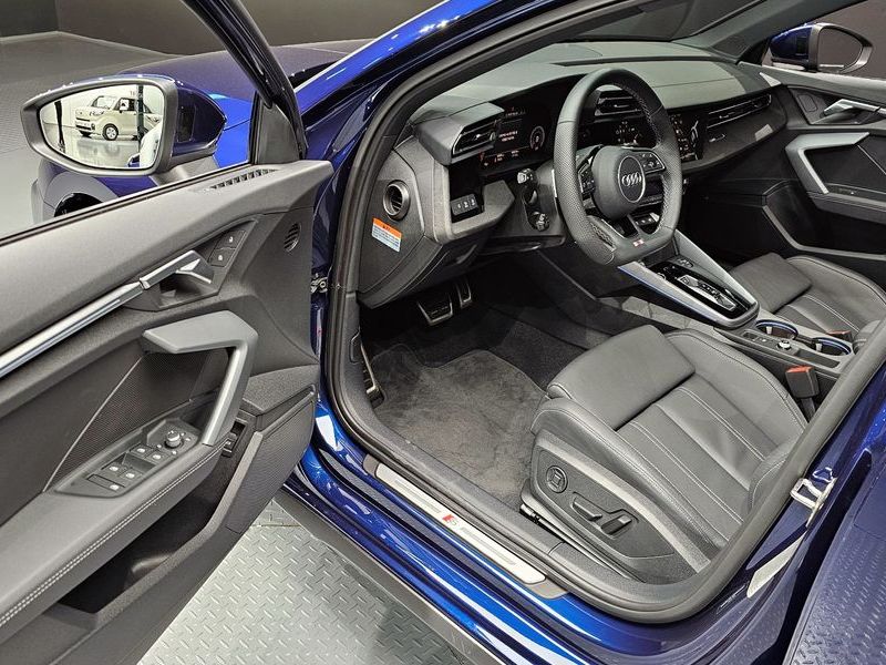 2025 Audi A3 40 TFSI Premium photo 11