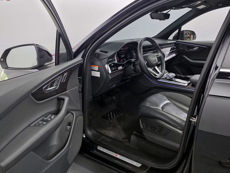 2021 Audi Q7 45 TDI Quattro Premium photo 10