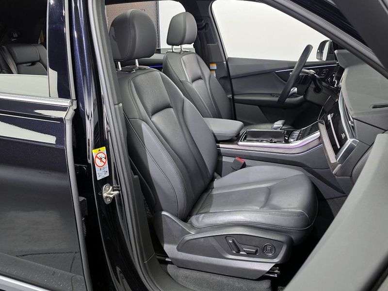 2021 Audi Q7 45 TDI Quattro Premium photo 12