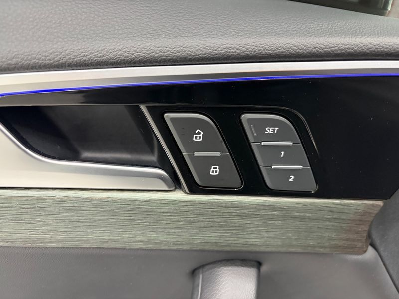 2023 Audi A4 40 TFSI Premium photo 17