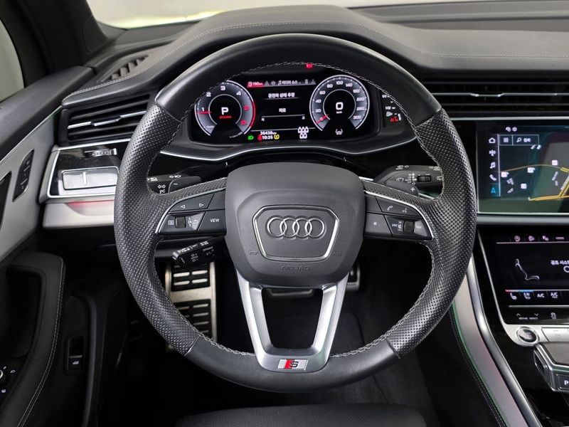 2023 Audi Q7 50 TDI Quattro Premium photo 13
