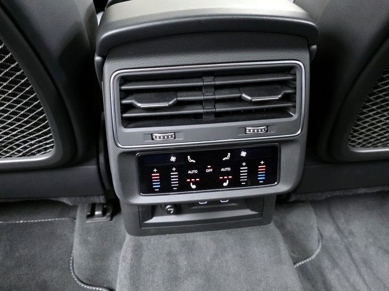 2023 Audi Q7 50 TDI Quattro Premium photo 19