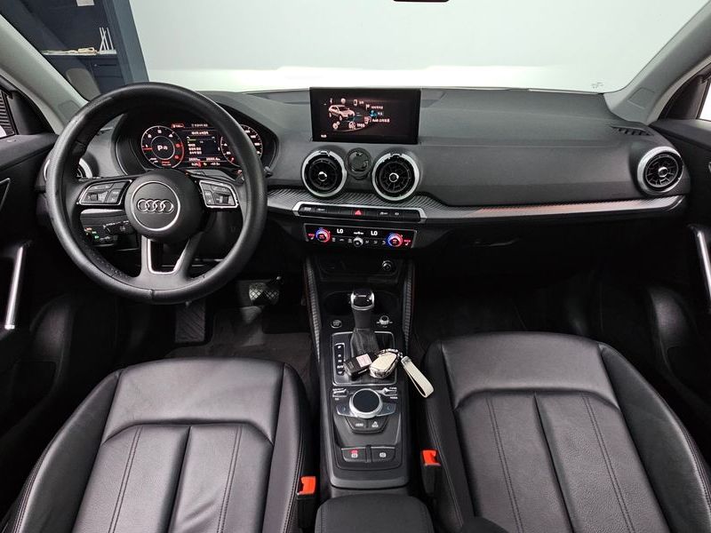 2023 Audi Q2 35 TDI photo 7