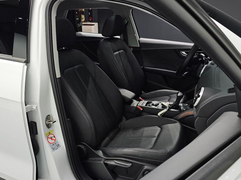 2023 Audi Q2 35 TDI photo 11