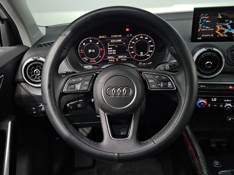 2023 Audi Q2 35 TDI photo 13