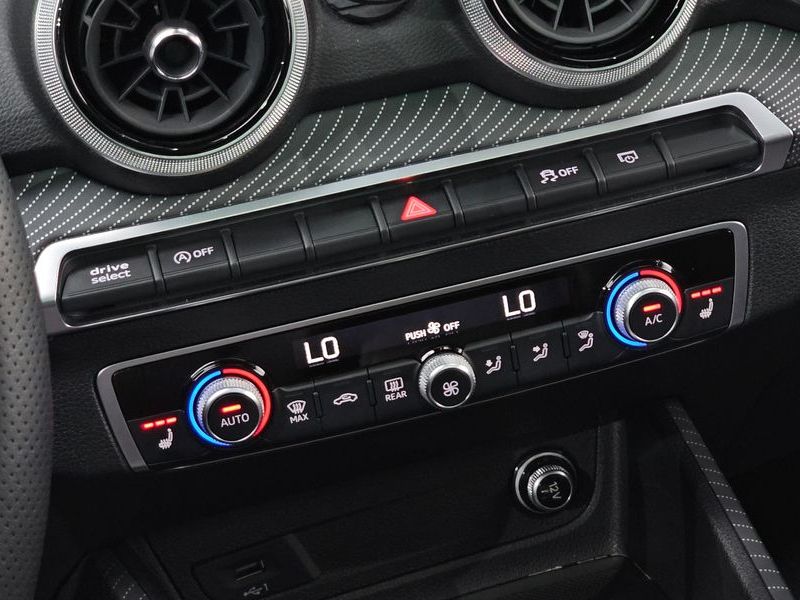 2023 Audi Q2 35 TDI photo 19