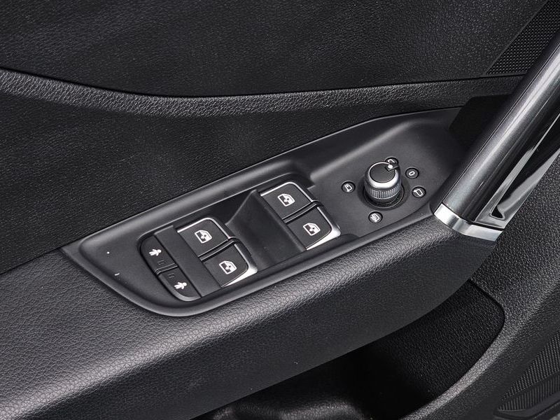 2023 Audi Q2 35 TDI photo 28