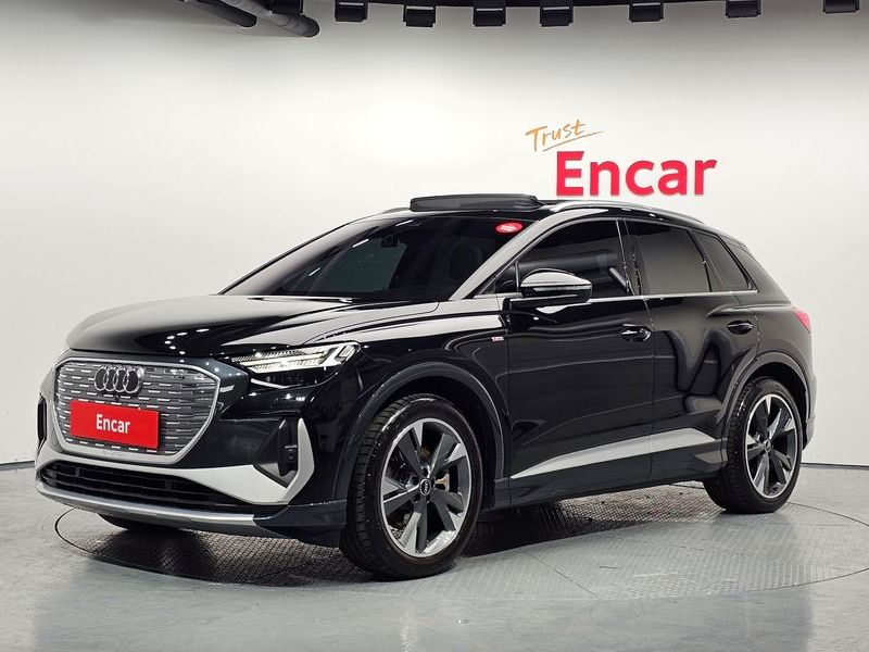 2023 Audi e-tron 40 Premium photo 1