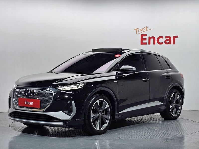 2022 Audi e-tron 40 Premium photo 1