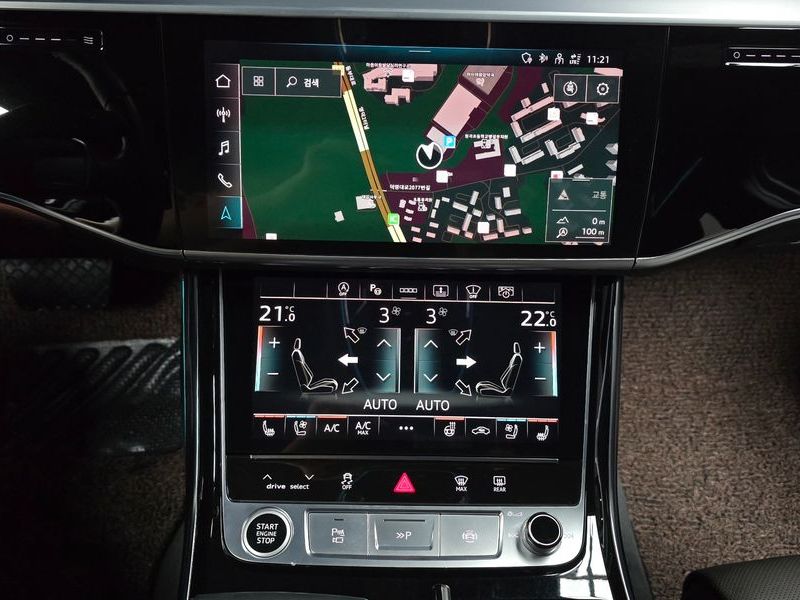 2023 Audi A8 55 TFSI Quattro Premium LWB photo 13