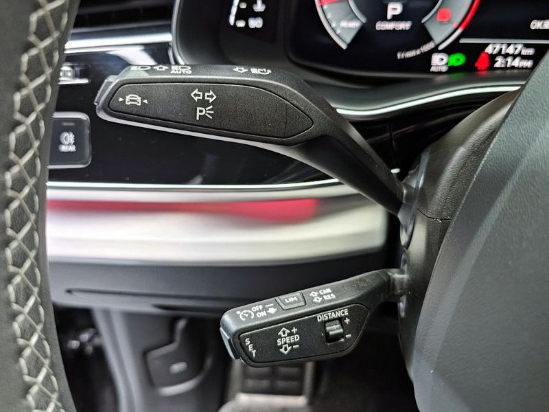 2023 Audi Q8 55 TFSI Quattro Premium photo 18