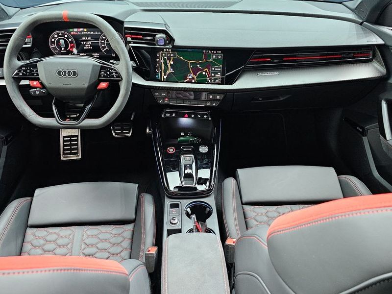2025 Audi RS3 2.5 TFSI Quattro photo 7