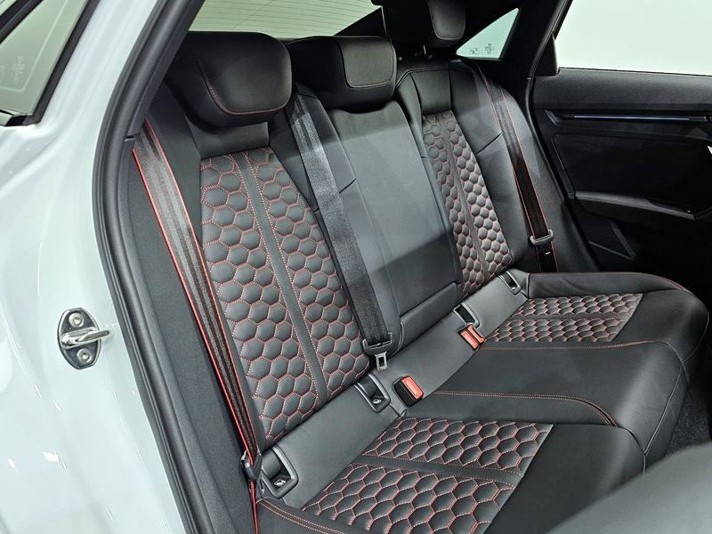 2025 Audi RS3 2.5 TFSI Quattro photo 12
