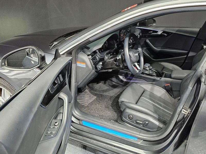 2021 Audi A5 40 TFSI Quattro Premium Sportback photo 10