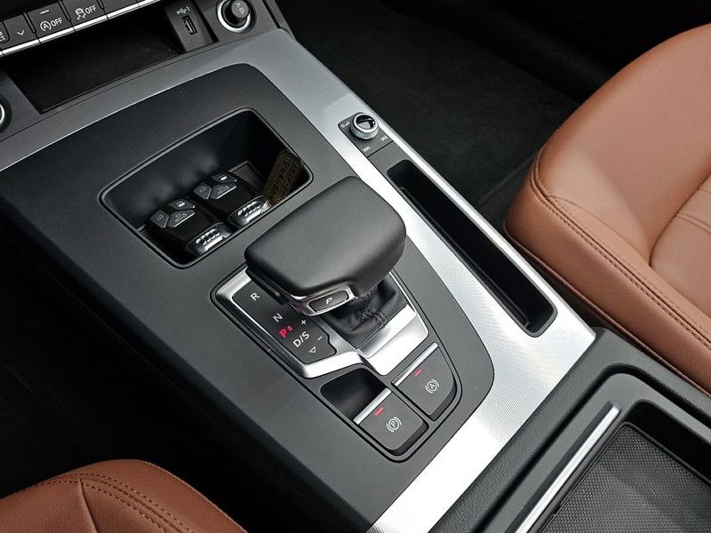 2022 Audi Q5 45 TFSI Quattro photo 9