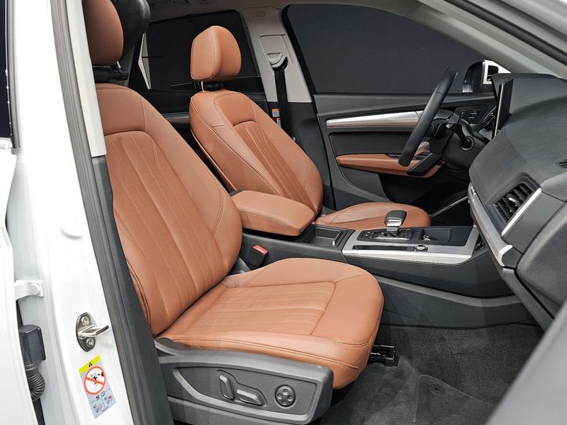 2022 Audi Q5 45 TFSI Quattro photo 10